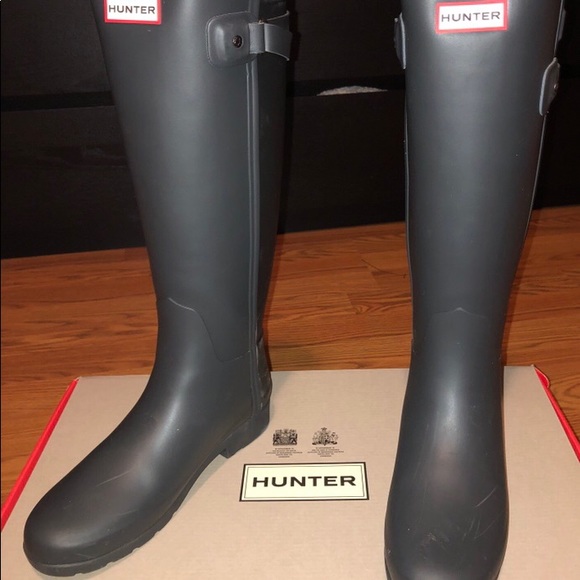 Hunter refined back strap boots